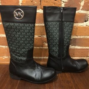 MK boots, girls size 4